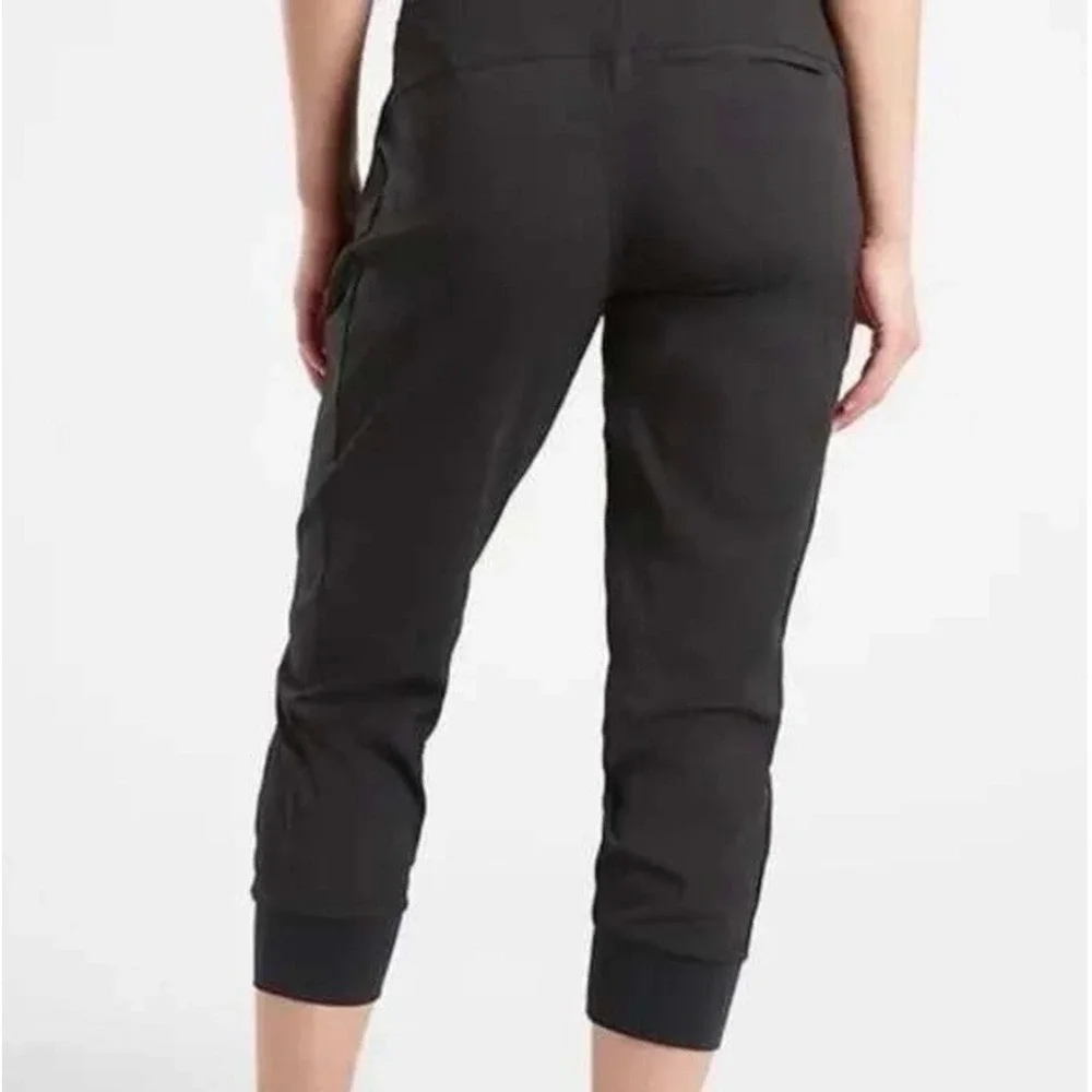 Athleta Trekkie North Crop 23 Jogger Black Hiking Pants 12T Camping - Picture 2 of 12